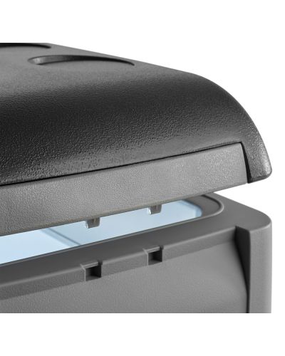 Apertura de Nevera 23 litros con Compresor Dometic