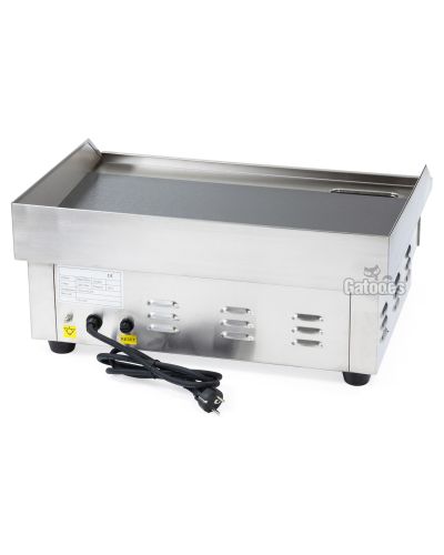 Parte trasera de la Plancha Eléctrica de Cocina Profesional Eltron. Ancho 55 cm