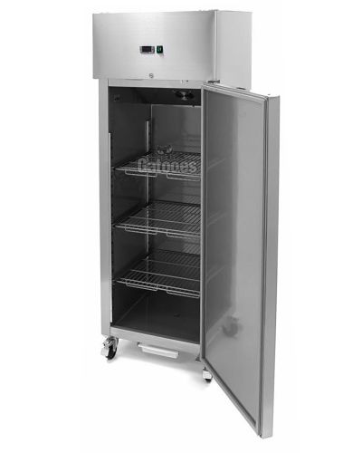 Congelador Vertical Profesional Lux 400 Litros Inox. Alto 200 x Ancho 68 cm. Puerta abierta.