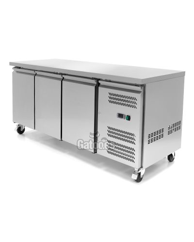 Mostrador Refrigerado, con 465 Litros. Ancho 179 cm.