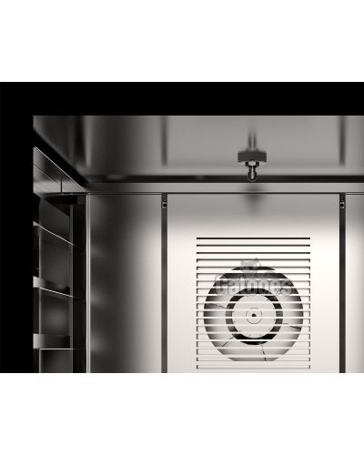 Interior del Horno de Cocina. Pantalla digital táctil. 6 bandejas de 60x40. Con vapor. EKA