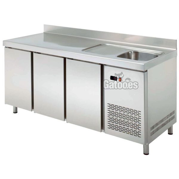 Mostrador Refrigerado con Fregadero, con 390 Litros. Ancho 201 cm.